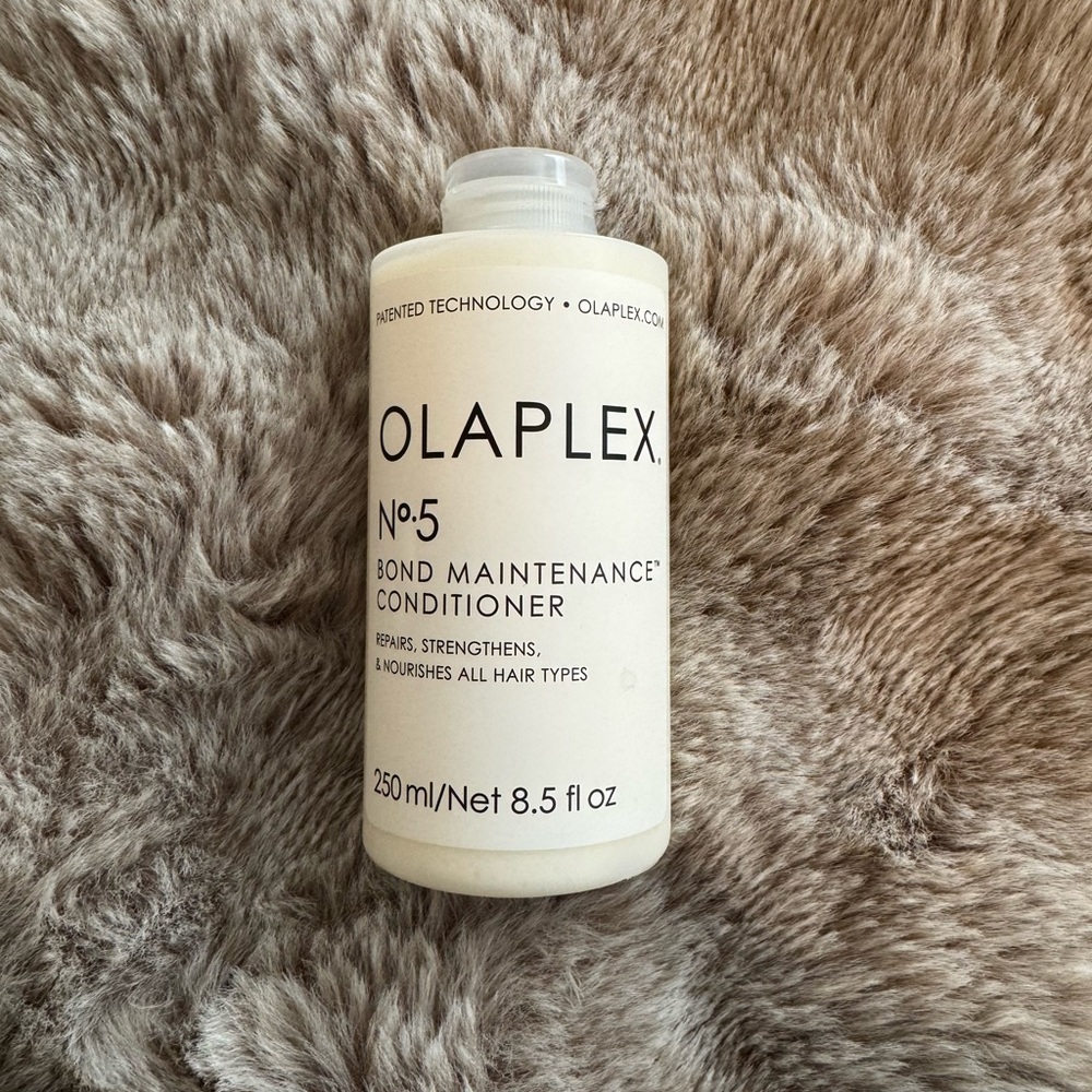 Olaplex no 5 bond maintenance conditioner